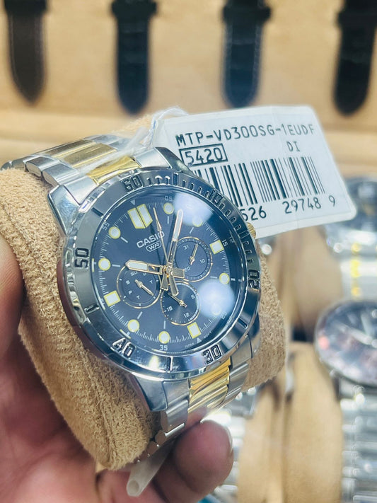 Casio original watch with moving dial